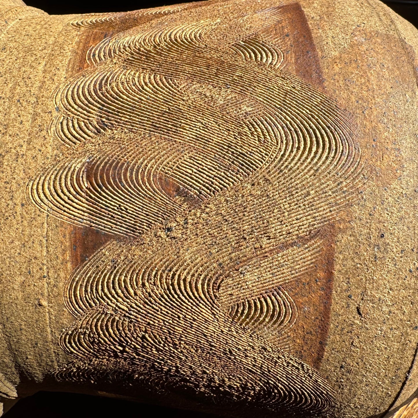 EarthenWare Squiggle Textured Planter