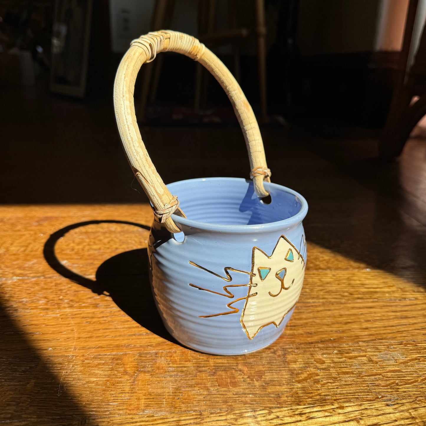 Ceramic Cat Basket with Wooden Handle