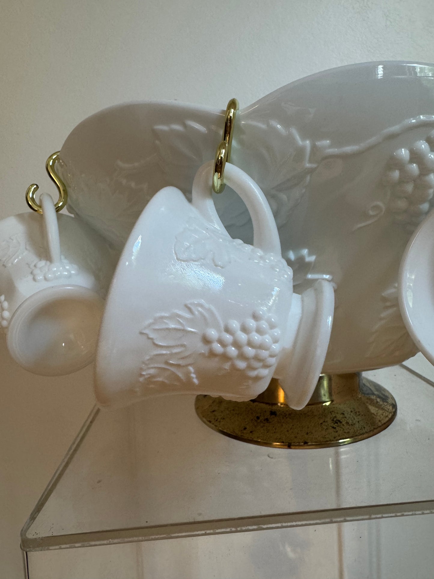 White Grape Relief Punch Bowl with 6 Tea Cups