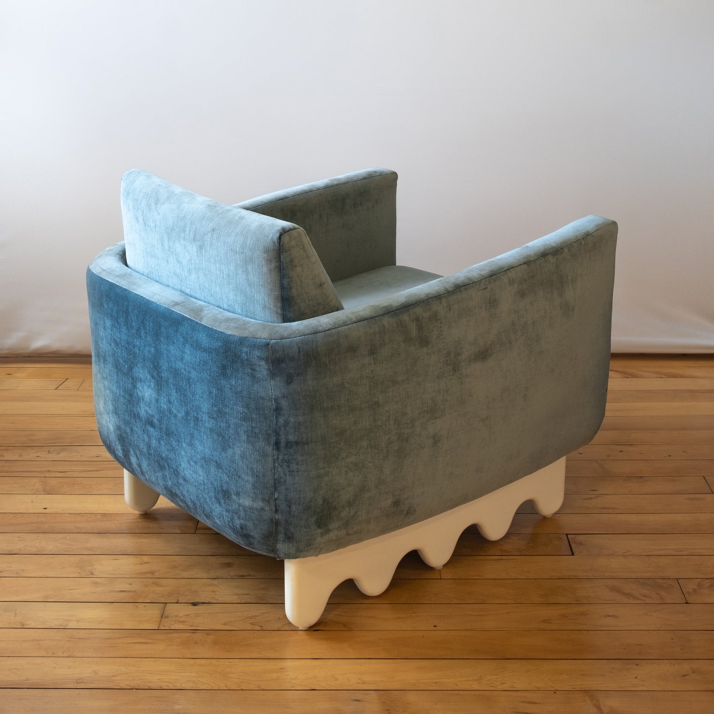 Modern Blue Velvet Wavy Base Armchair