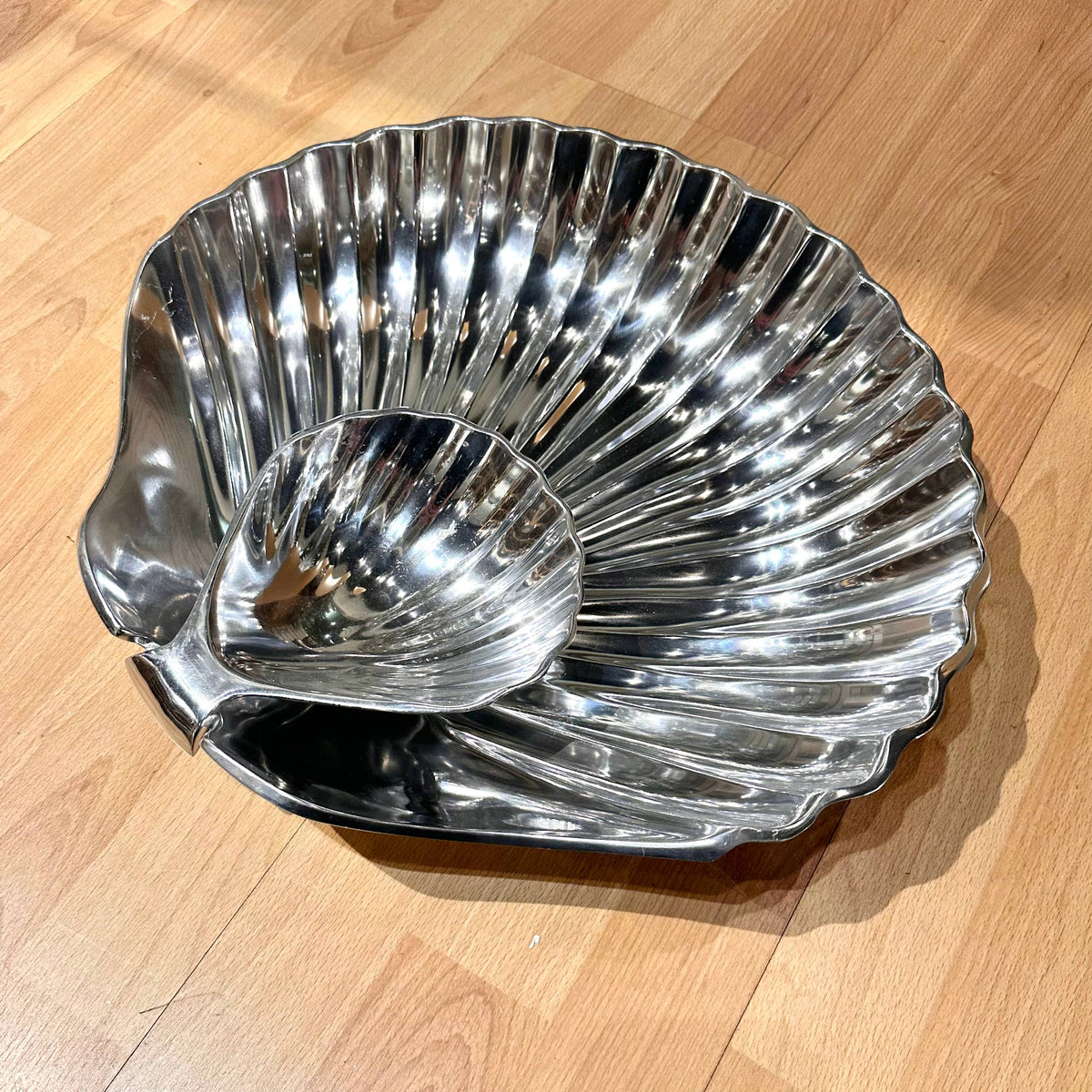 Polished Cockleshell Chip & Dip Pair