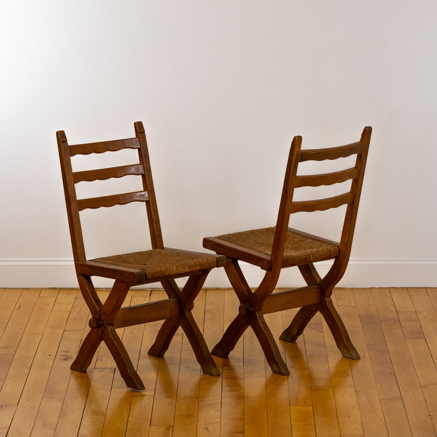 Set of 4 Vintage French Country Oak X-Legged Dining Chairs with Rush Seats