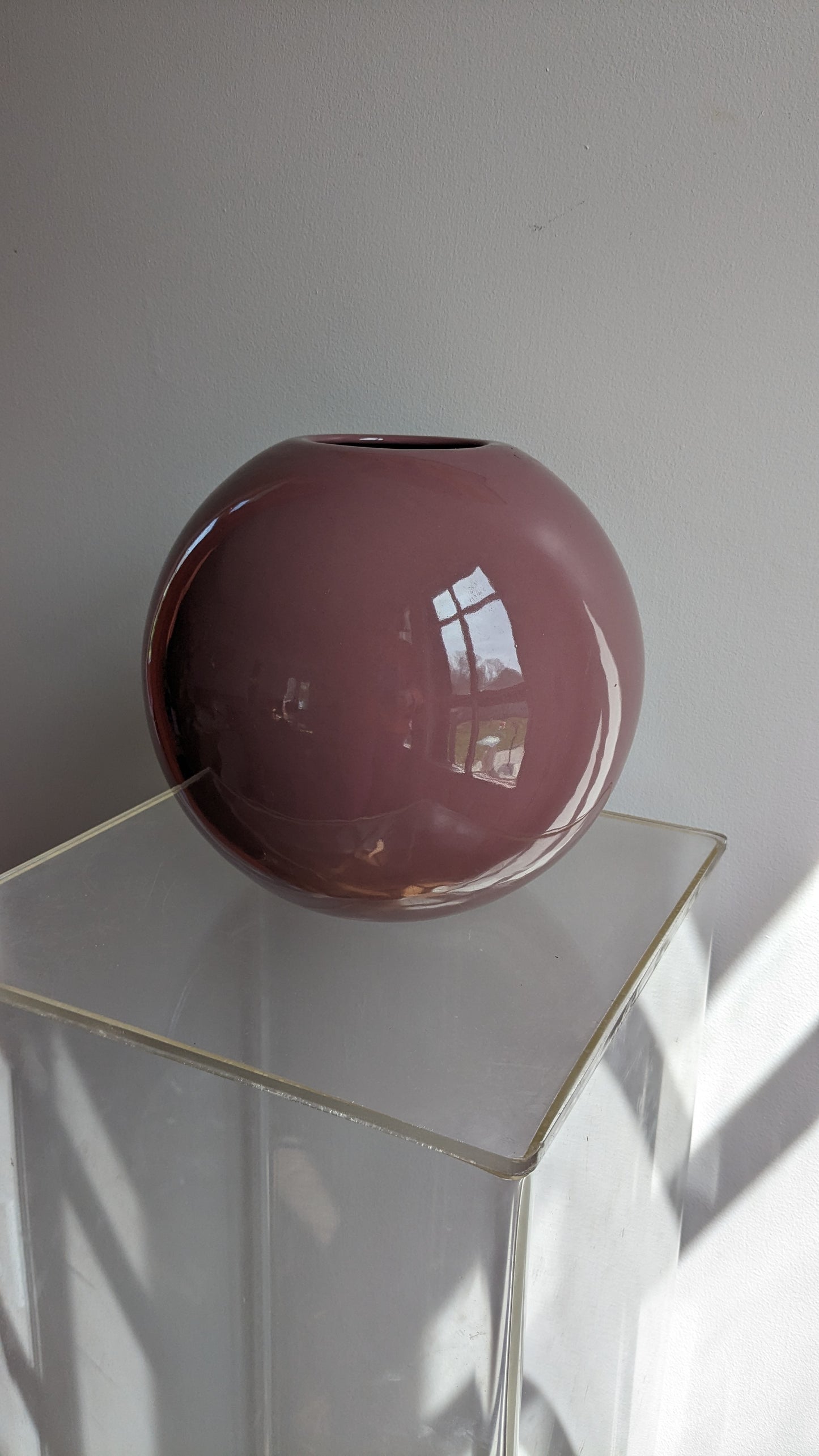 1986 Mauve Sphere Vase by Haeger
