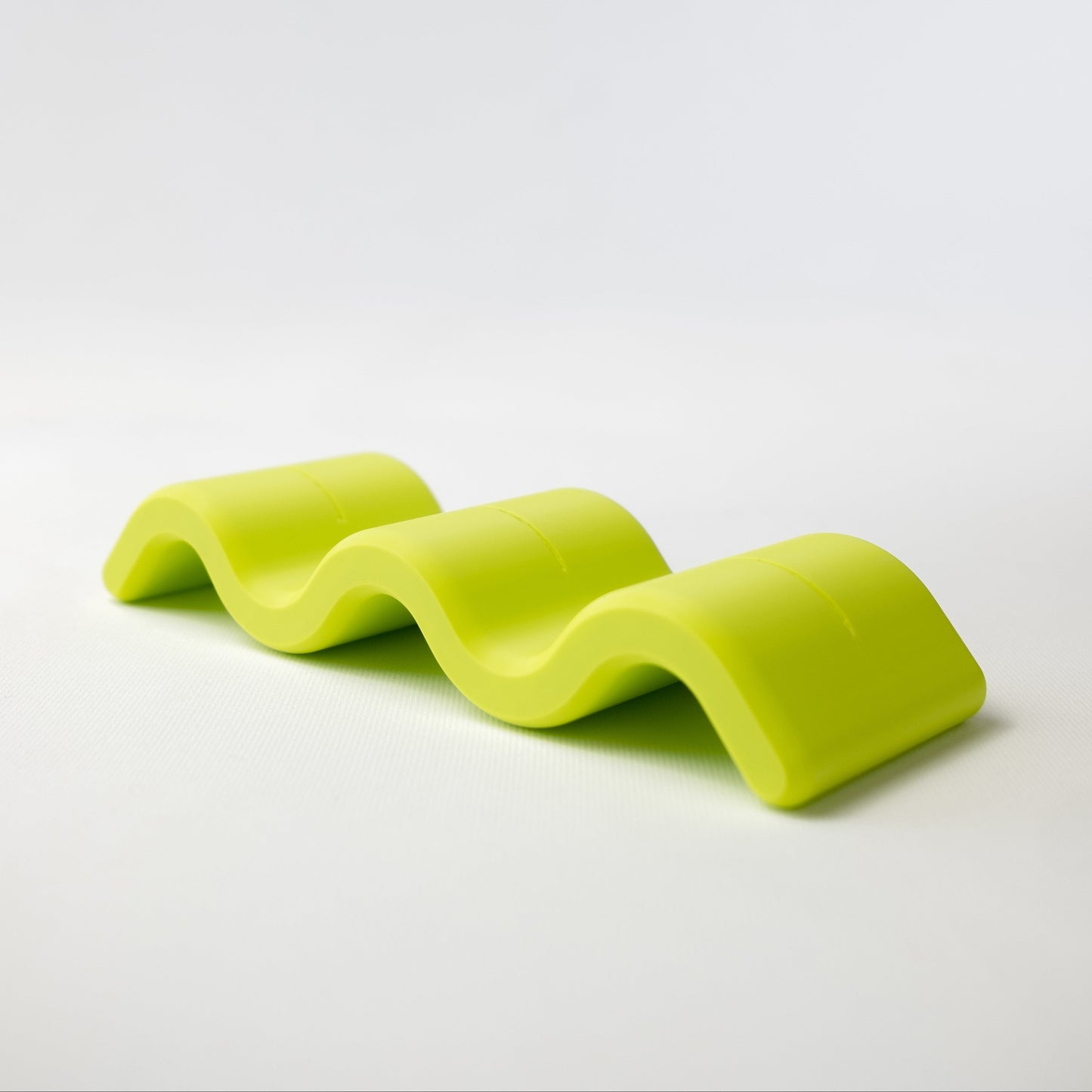 Squiggle Photo Holder in [Cucumber] PREORDER