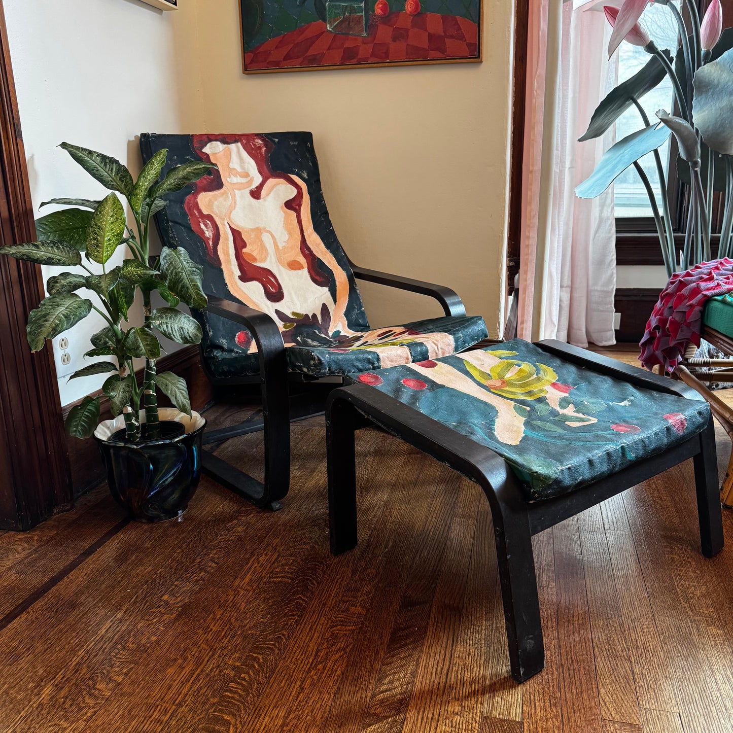 Reclining Woman Chair