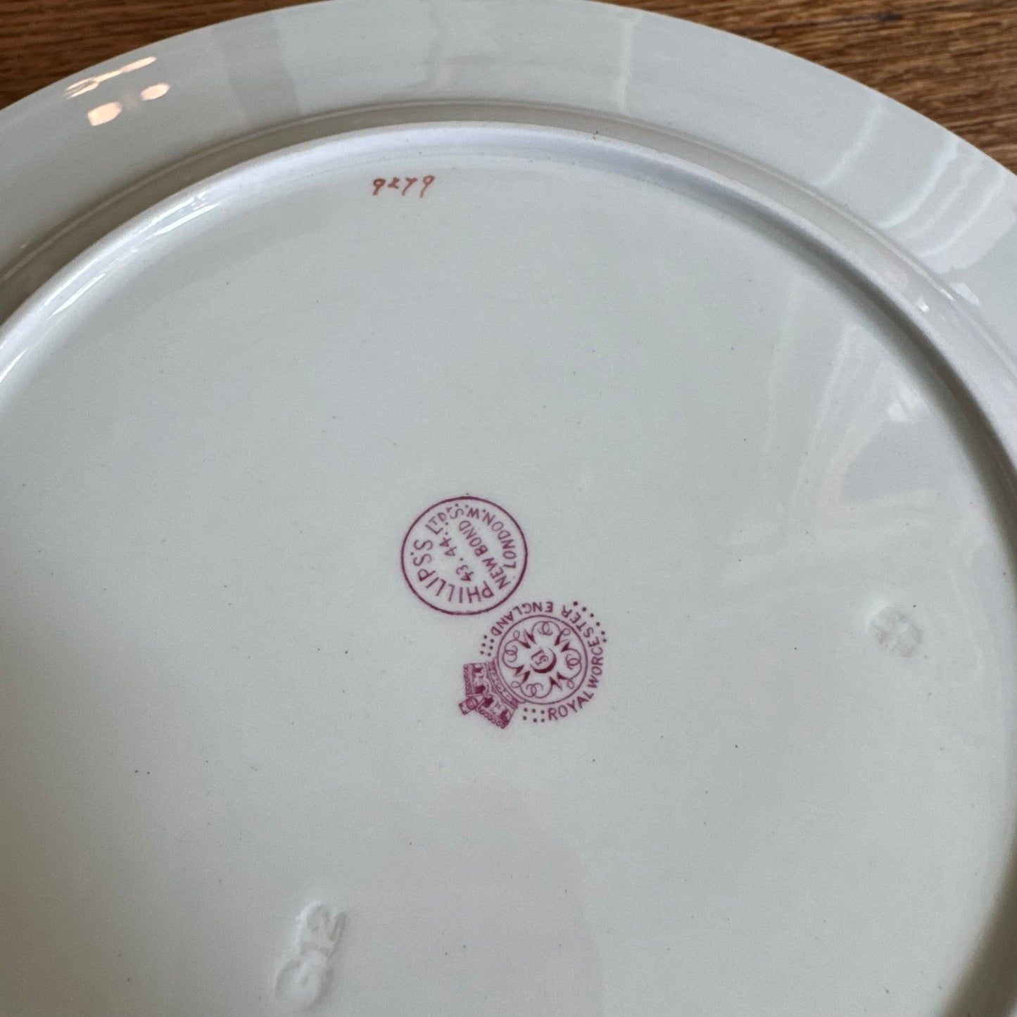 Set of Ten White and Gold English Plates