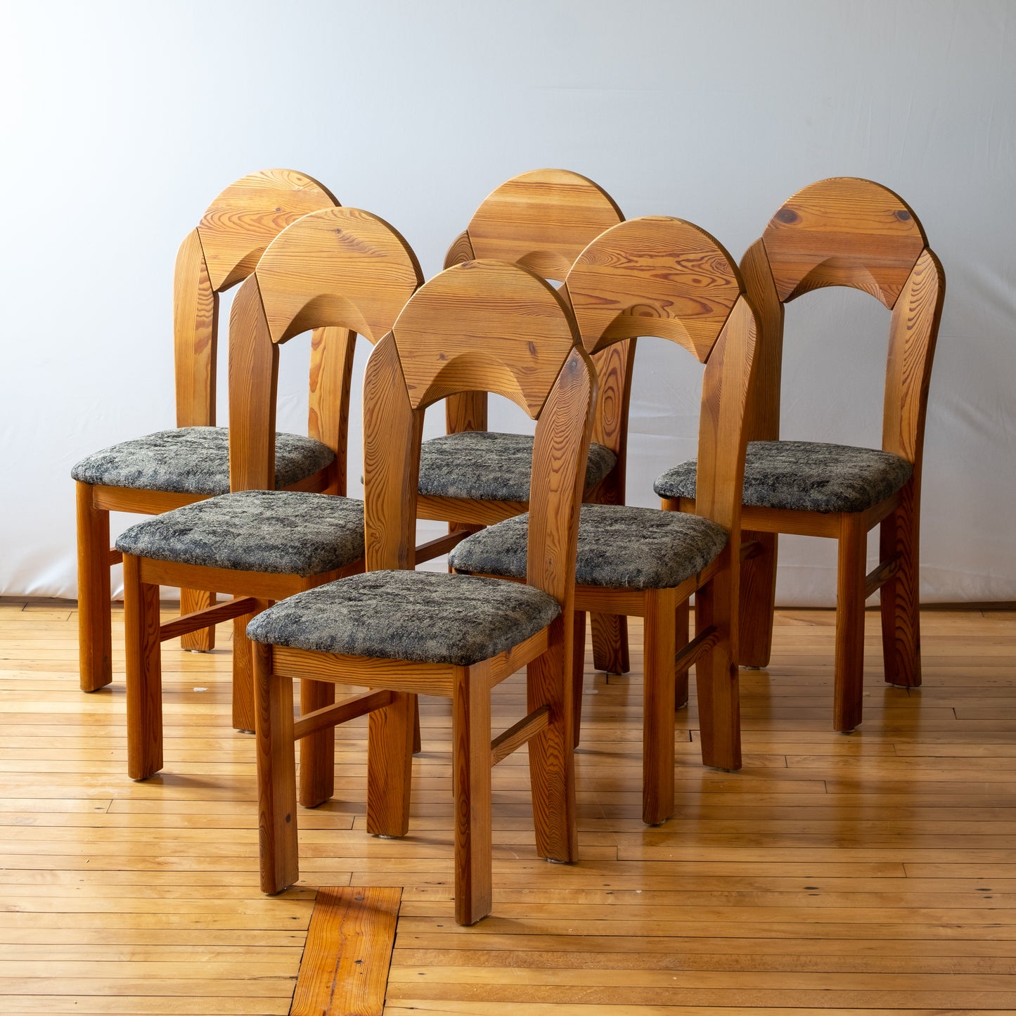 Scandinavian Scalloped Back Pine Dining Chairs (set of 6)