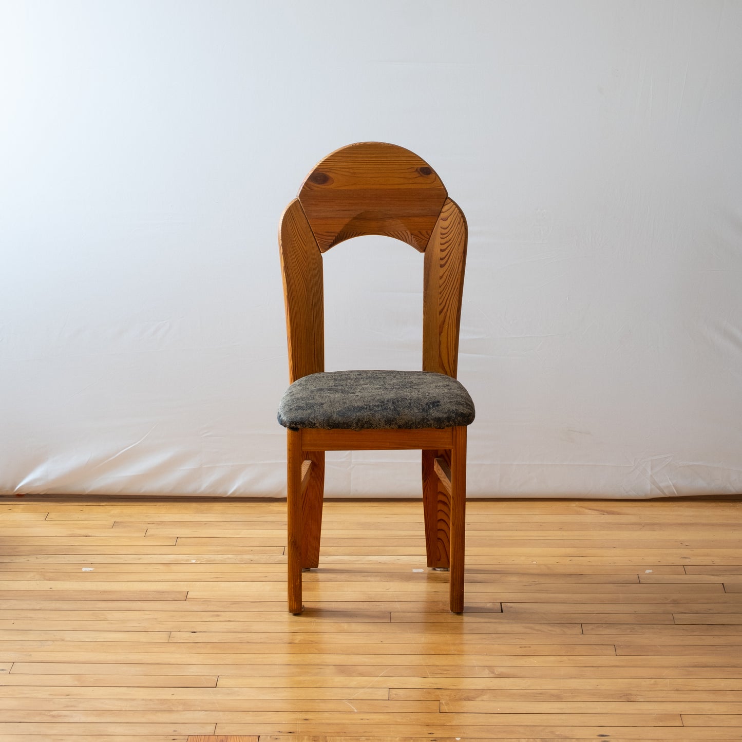 Scandinavian Scalloped Back Pine Dining Chairs (set of 6)