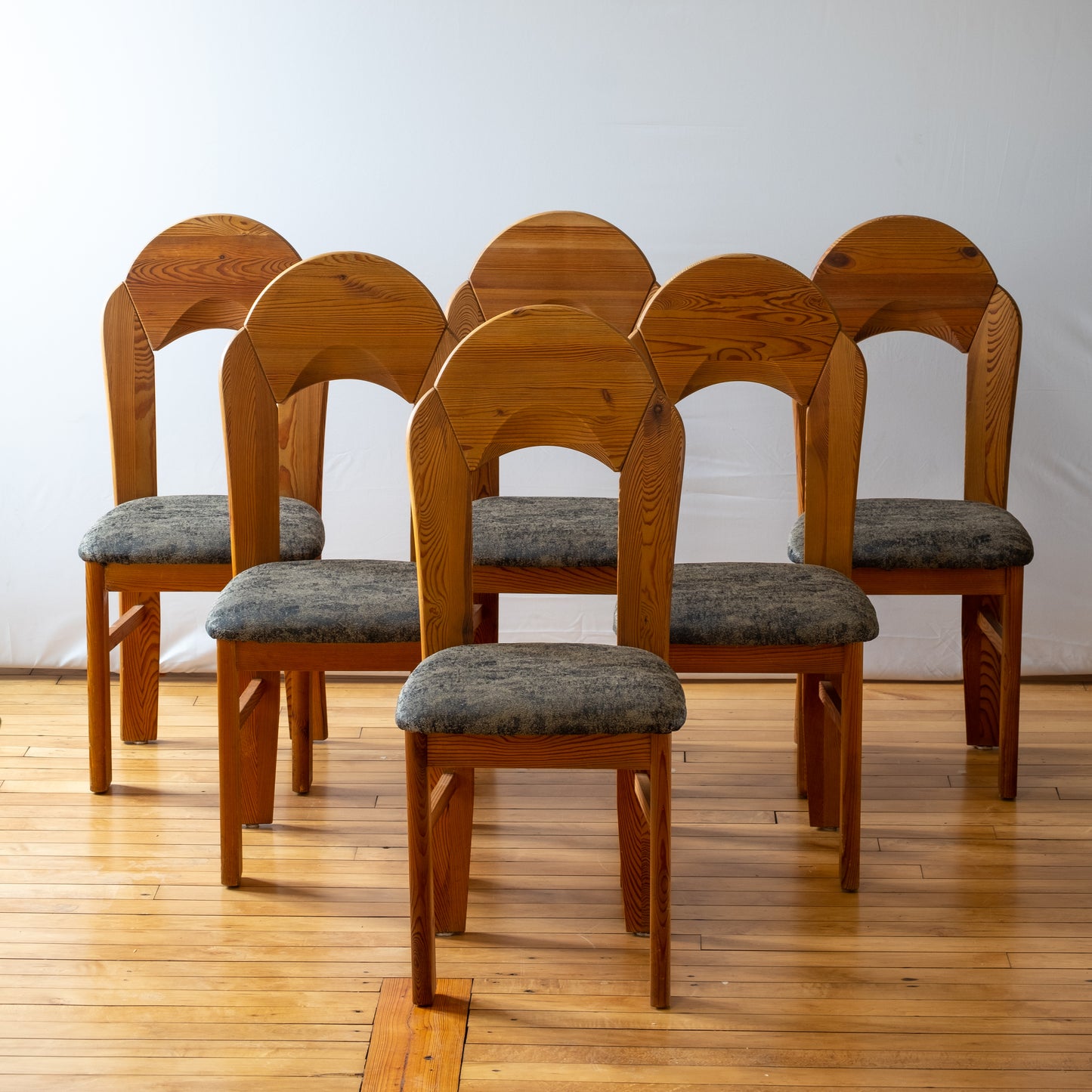 Scandinavian Scalloped Back Pine Dining Chairs (set of 6)