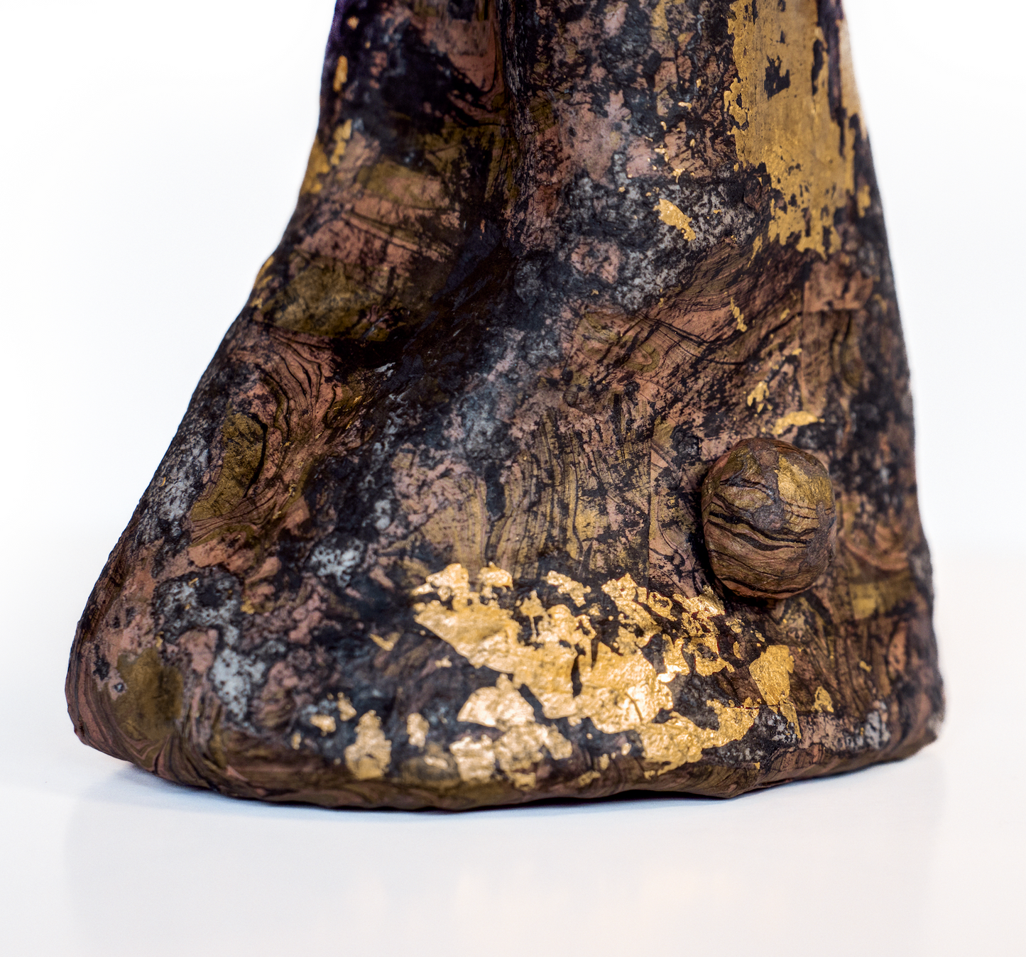 Fiber Table Lamp, Gilded Pink (2025) by Samuel Aguirre