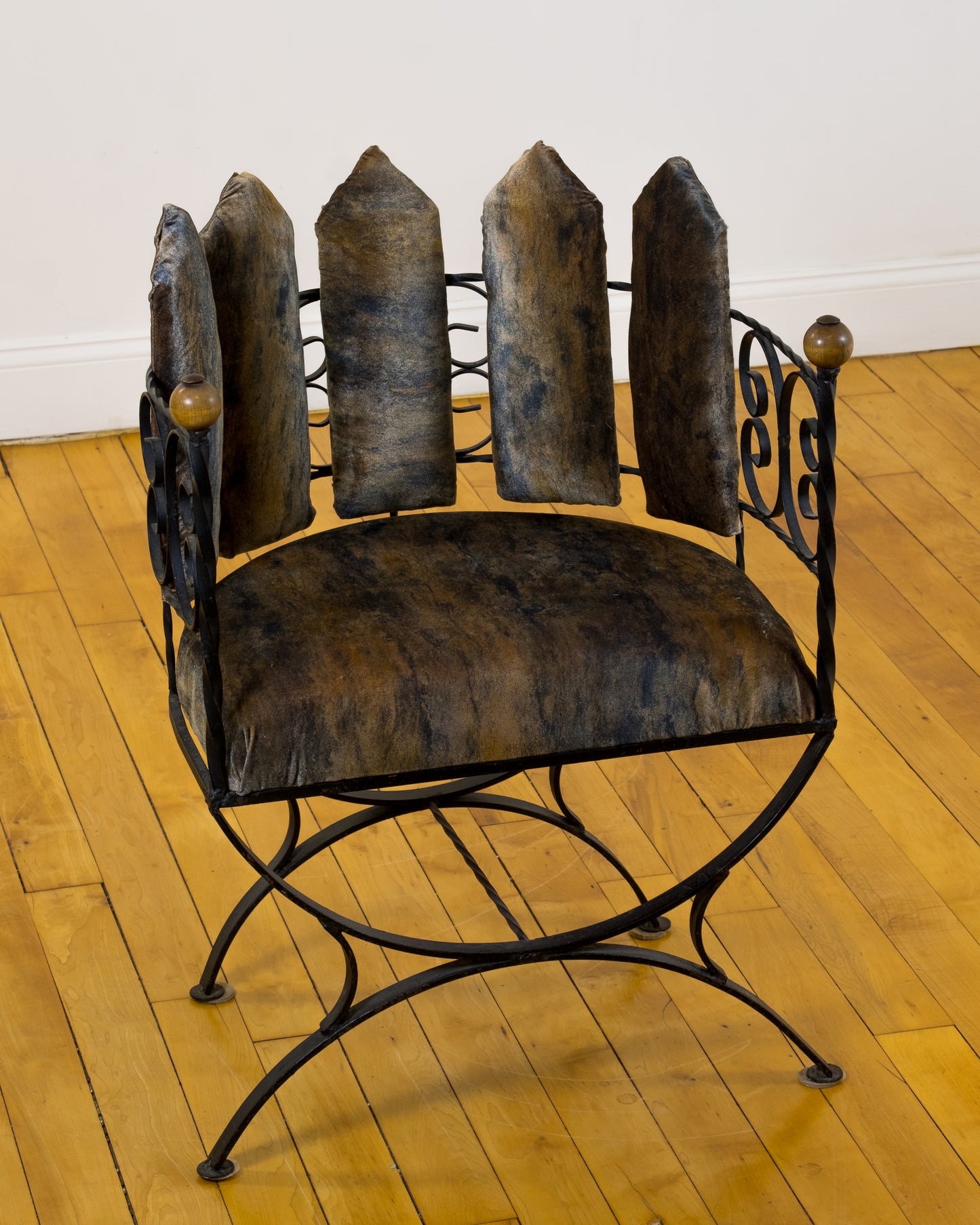 Savonarola Style Renaissance Arm Chair in the style of Giacometti