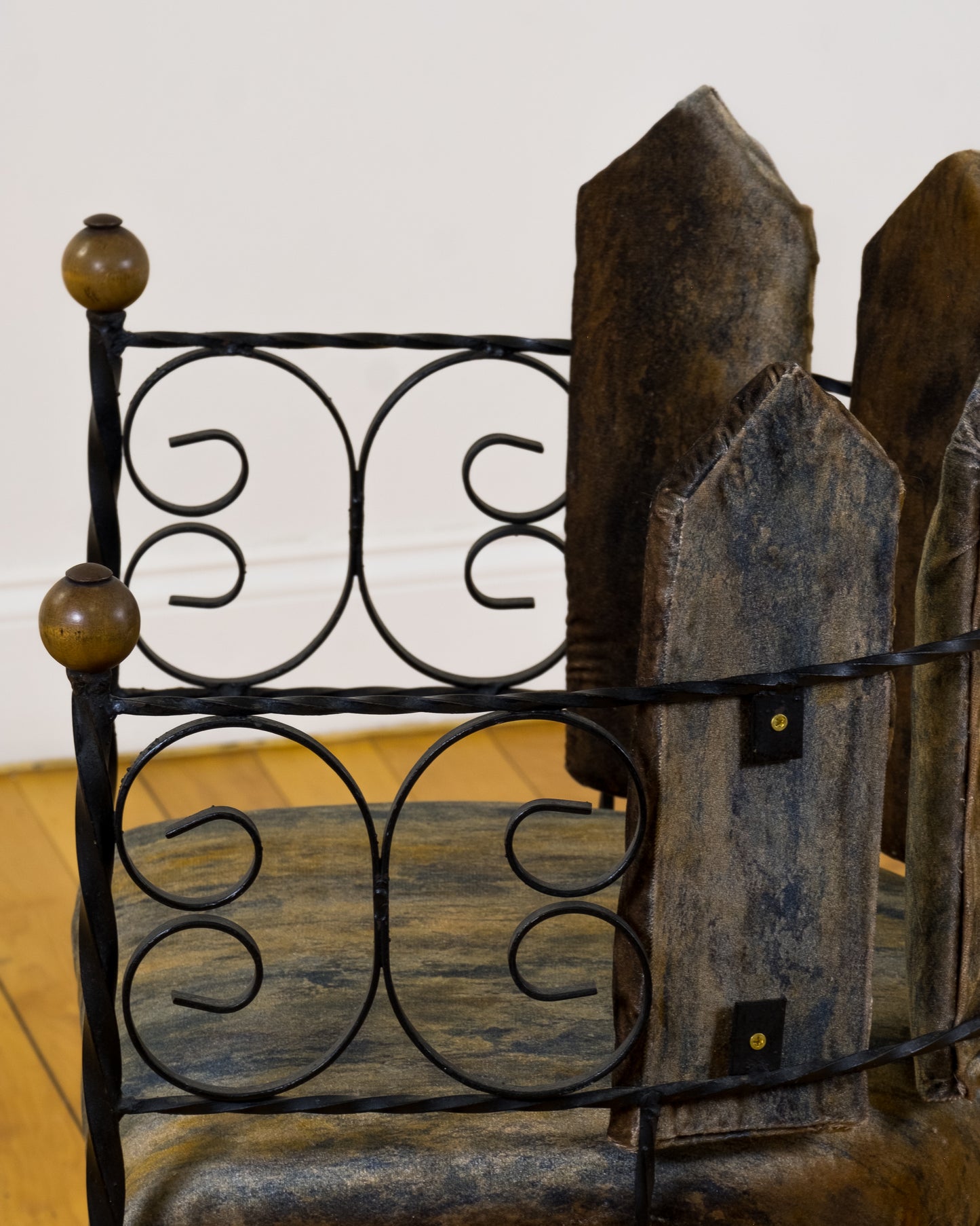 Savonarola Style Renaissance Arm Chair in the style of Giacometti
