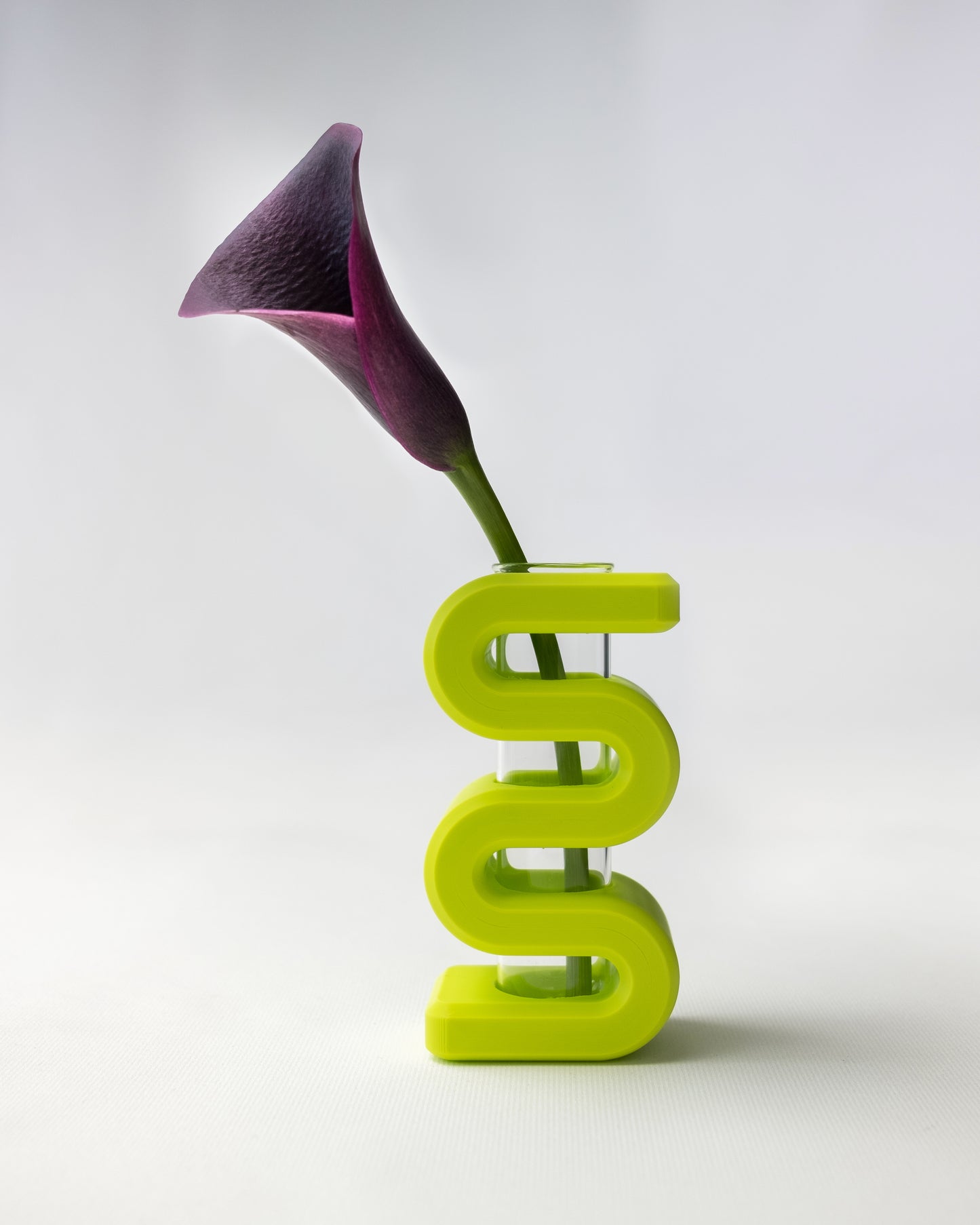 Squiggle Bud Vase [Cucumber] PREORDER